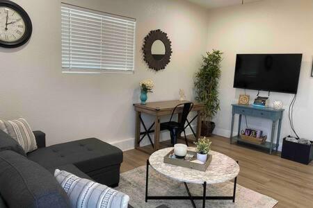Country Charmer Single Story Cottage Pet Friendly Loomis Екстер'єр фото